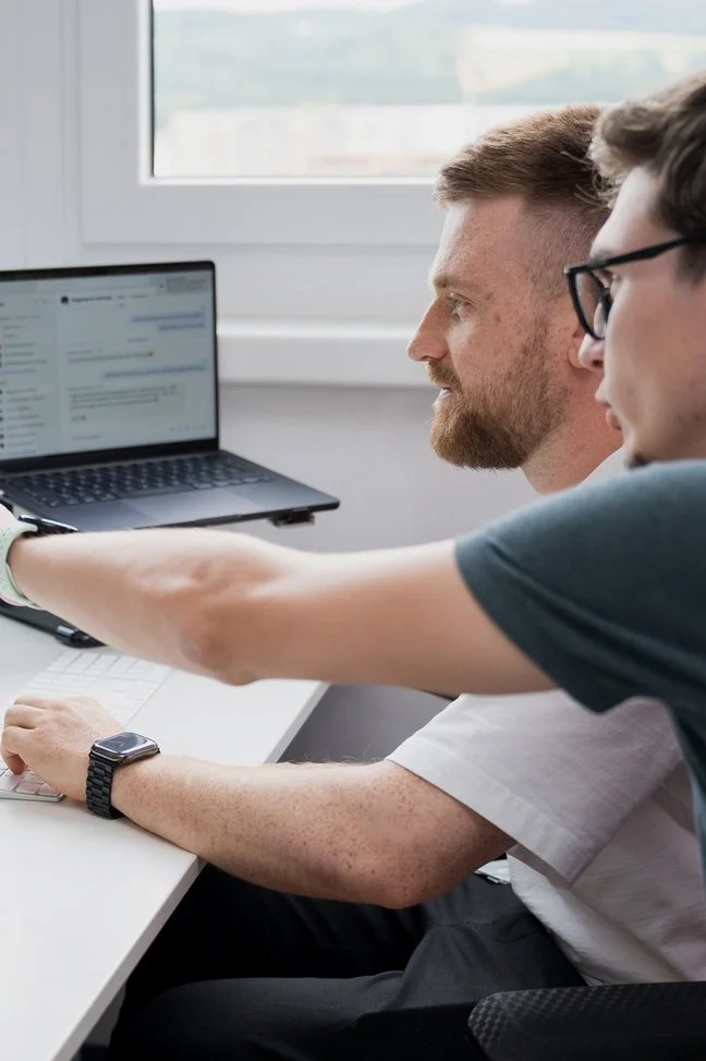 SIWA Developer Roman und Tobias beim Programmieren