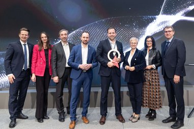 Copyright @ cityfoto